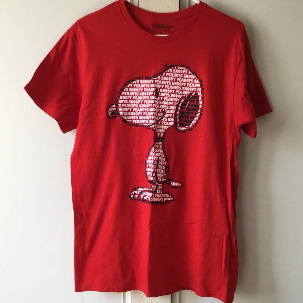 Peanuts Snoopy t-shirt NWOT